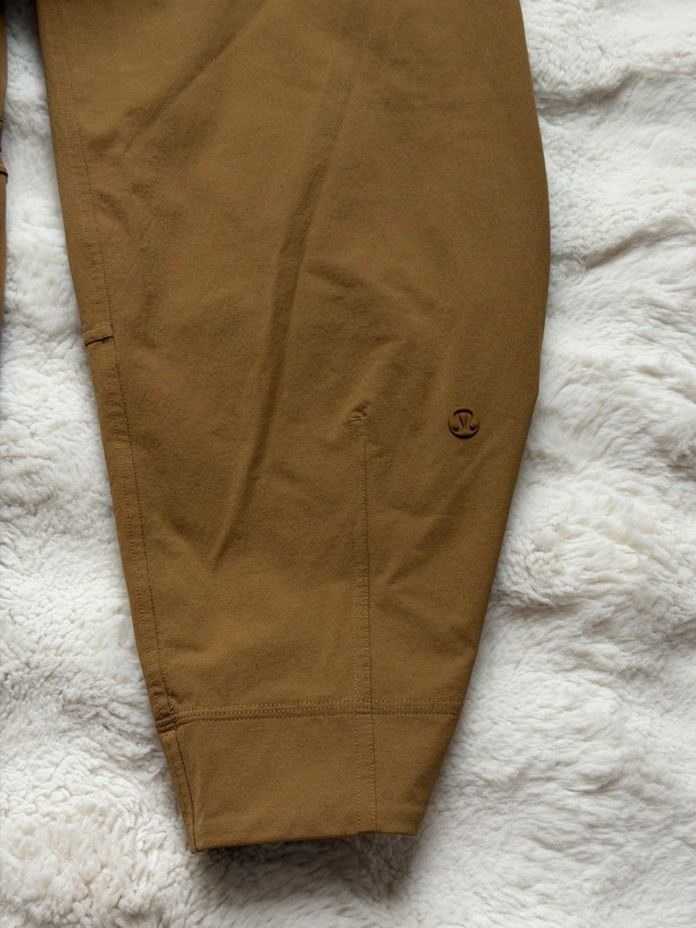 Lululemon Athletica Cinch-Waist Stretch Bold Beige Full Zip Outdoor Shirt Jacket - Picture 5 of 15